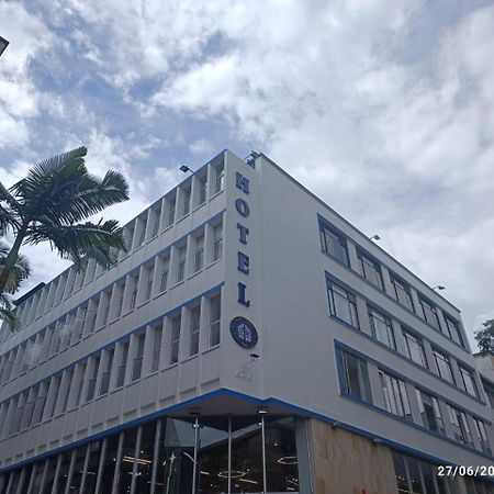 Hotel Catalina Plaza Pereira Exterior photo